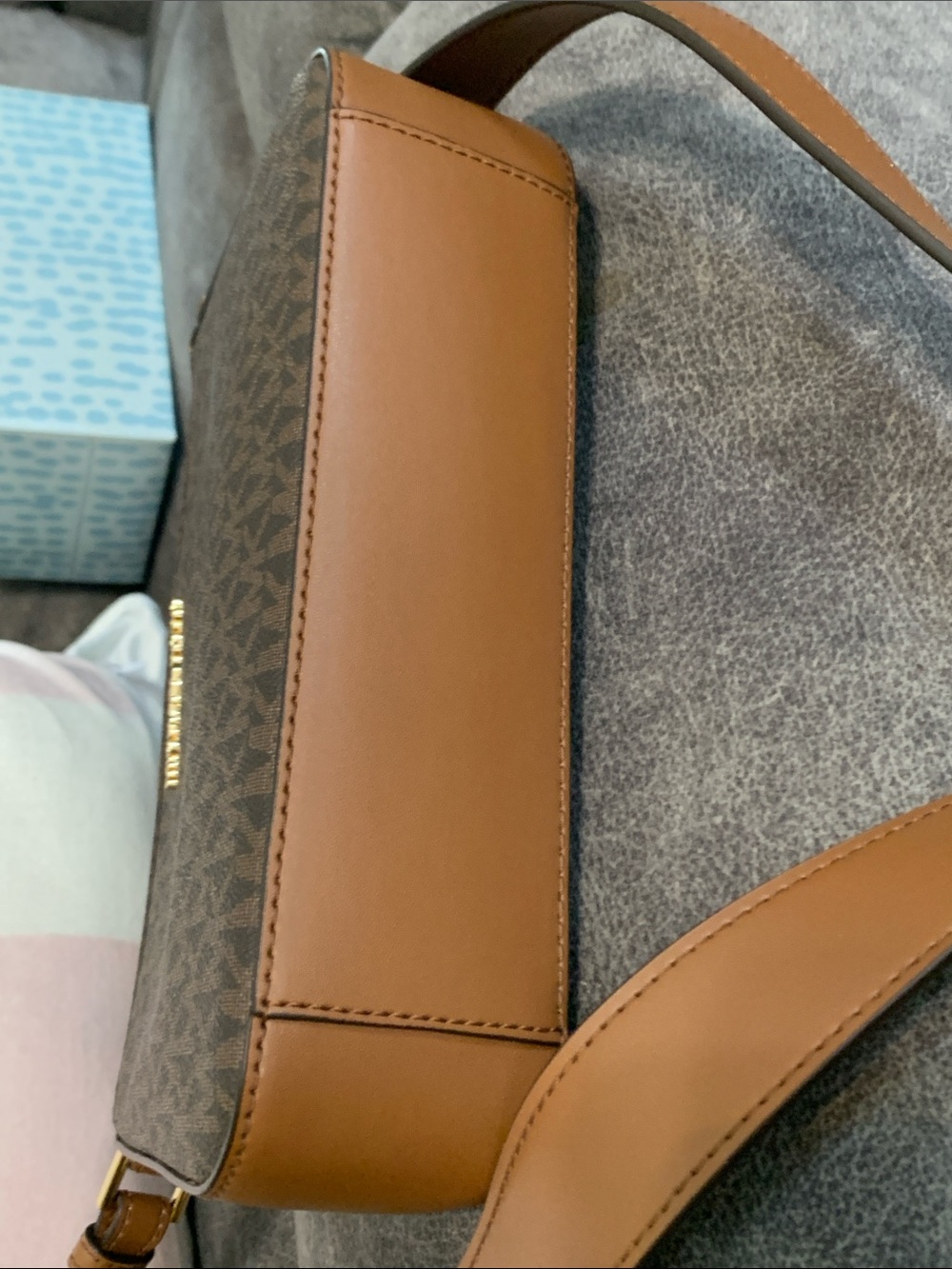 Michael Kors Brown Logo Crossbody with Round Coin Pouch & Card Case - Picture 11 of 12